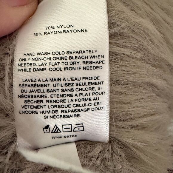 Express furry soft material oversized sweater size xl amazing quality - Picture 14 of 16